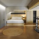 公寓 Chrysma Urban Living Rhodes City