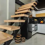 Chrysma Urban Living Апартаменти *